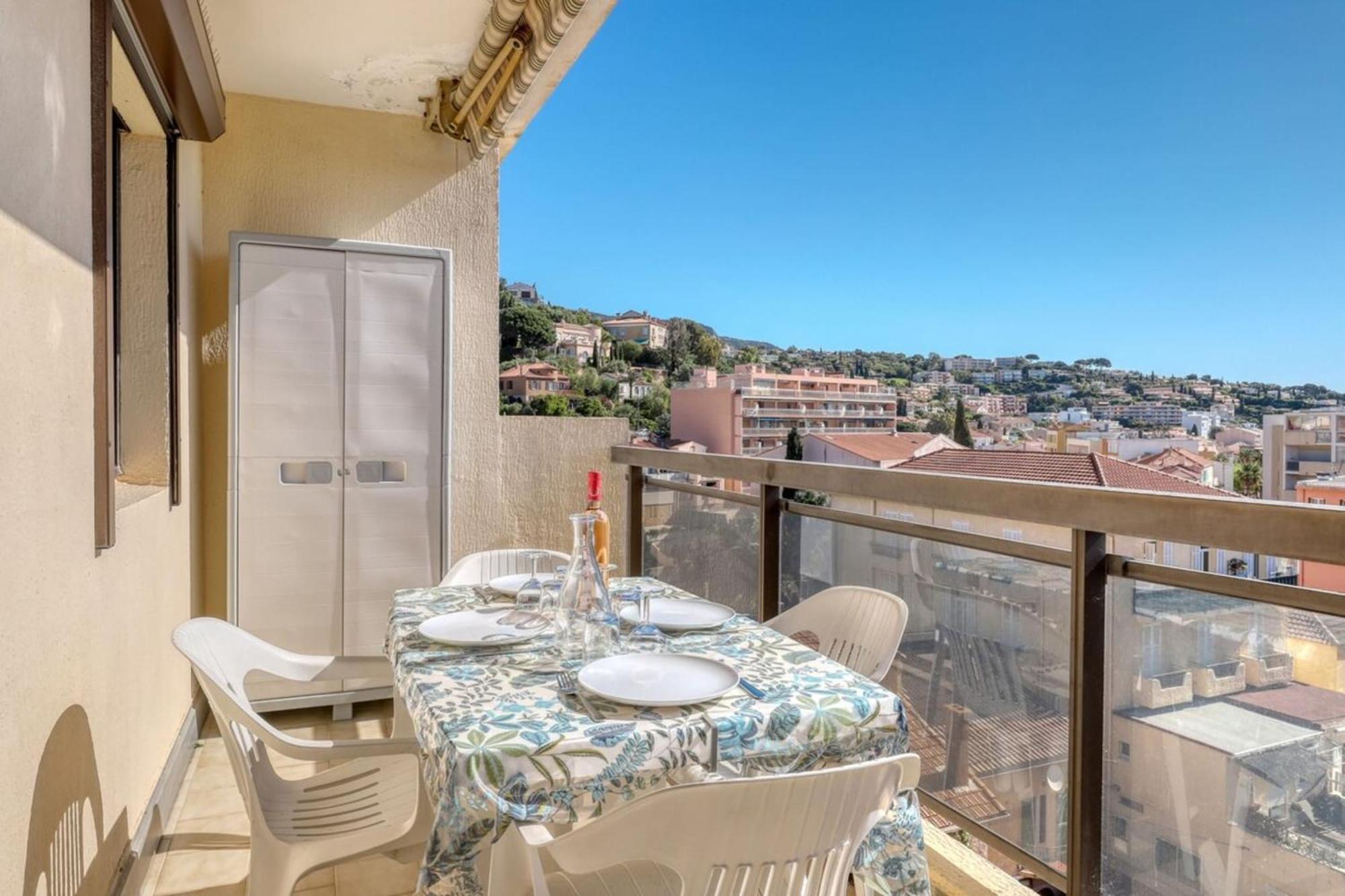 T2 200M From Lavandou Beach Classified 3 Le Lavandou Bagian luar foto
